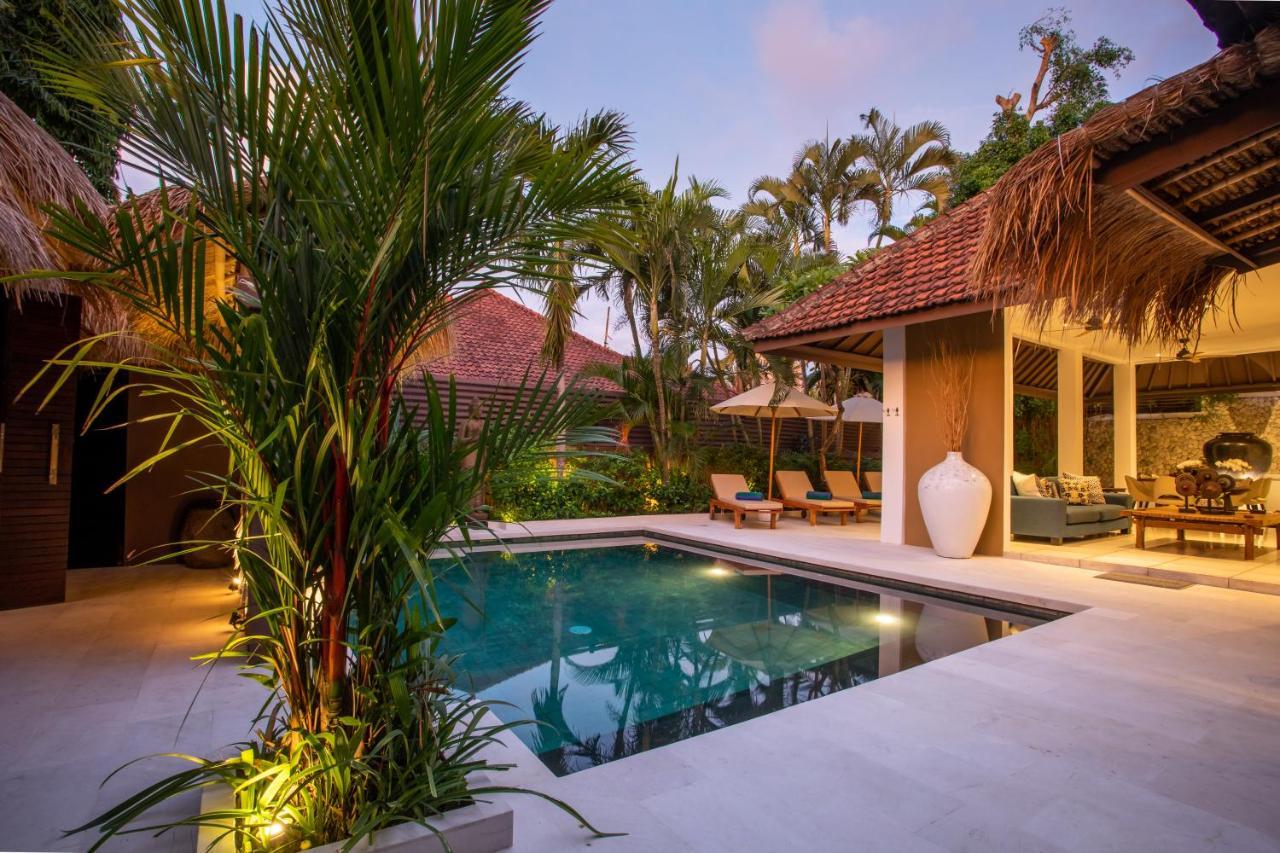 Asrina Villa'S Seminyak Exterior foto