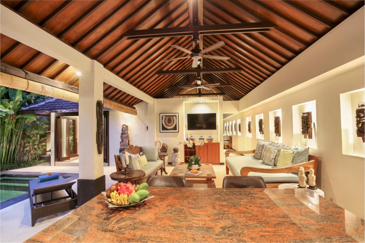 Asrina Villa'S Seminyak Exterior foto